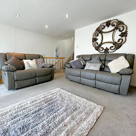 Stunning Beach Front House - Sleeps 6 Pwllheli Eksteriør billede