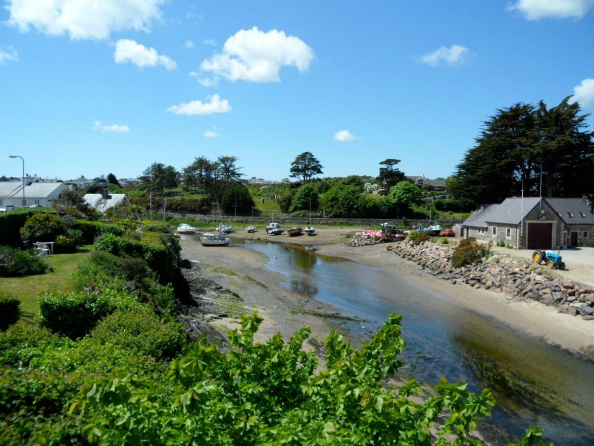 Stunning Beach Front House - Sleeps 6 Pwllheli Eksteriør billede